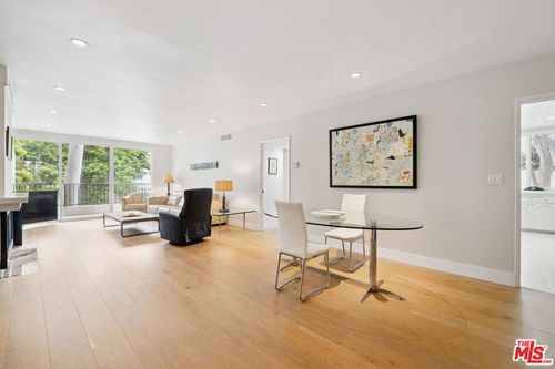 101-11687 Montana Ave, Santa Monica, CA, 90403-1009 | Card Image