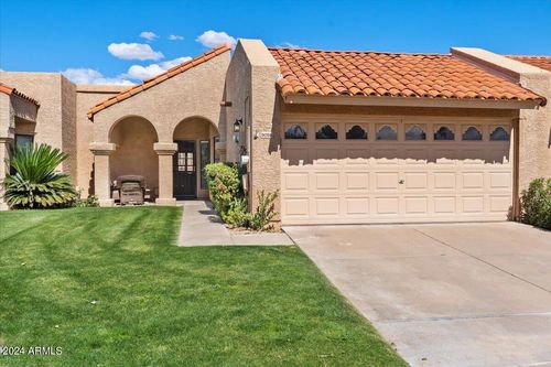 9058 E Gelding Dr, Scottsdale, AZ, 85260-7042 | Card Image