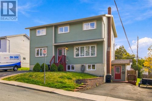 28 Courtney Street, St. John's, NL, A1G1M2 | Card Image