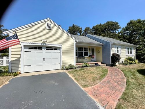 182-182 Beacon St, South Yarmouth, MA, 02664-1852 | Card Image