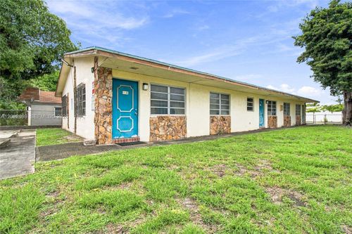 18 Sw 13th St, Dania Beach, FL, 33004-4231 | Card Image