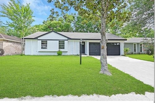 16314 Forest Bend Ave, Friendswood, TX, 77546-3318 | Card Image