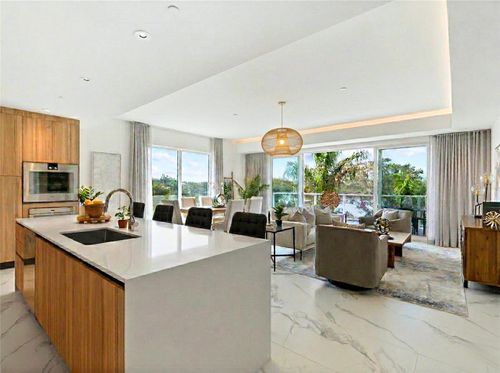 unit-213-1020 Sunset Point Rd, CLEARWATER, FL, 33755-1484 | Card Image