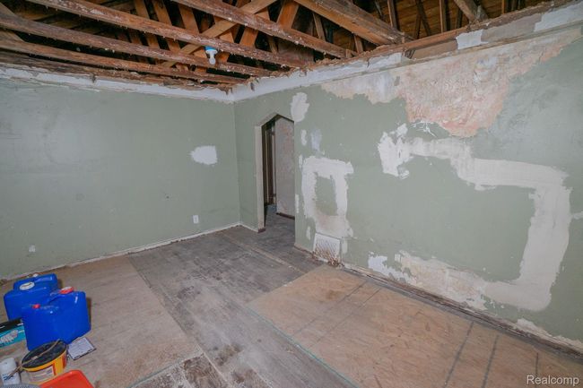 16100 Liberal St, House other with 2 bedrooms, 1 bathrooms and null parking in Detroit MI | Image 5