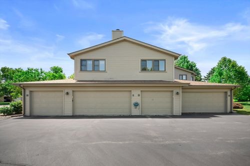 1020 Prairie Dr, MOUNT PLEASANT, WI, 53406-5605 | Card Image