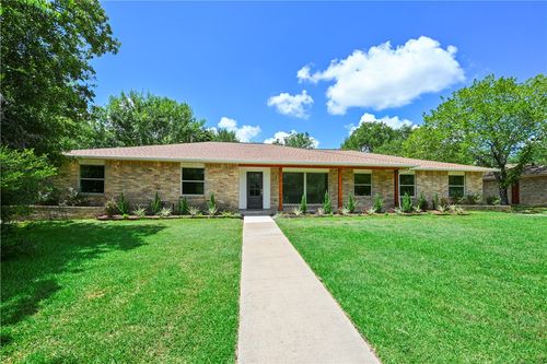 1210 Glade St, College Station, TX, 77840-4437 | Card Image
