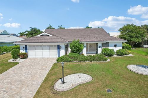 1913 Wolf Laurel Dr, SUN CITY CENTER, FL, 33573-6446 | Card Image