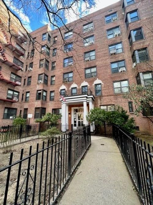 apt-3h-88 34th Ave, Jackson Heights, NY, 11372-3430 | Card Image