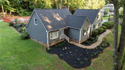 3962 Kimesville Rd, Burlington, NC, 27215-9664 | Card Image