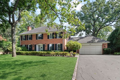 571 Lexington Dr, Lake Forest, IL, 60045-1562 | Card Image