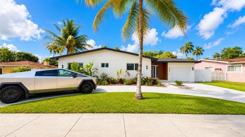 430 Ne 145th St, Miami, FL, 33161-2945 | Card Image