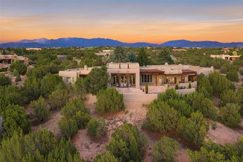 25 Windridge Cir, Santa Fe, NM, 87506-8208 | Card Image