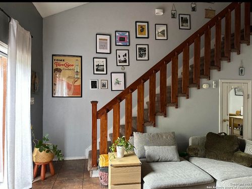 apt-b204-10527 Perrin Beitel Rd, San Antonio, TX, 78217-3199 | Card Image