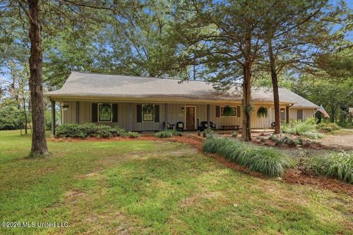 1226 Wesley Dr, Jackson, MS, 39209-9173 | Card Image