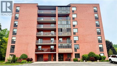 604-5 Mill Pond Crt, Simcoe, ON, N3Y5J6 | Card Image
