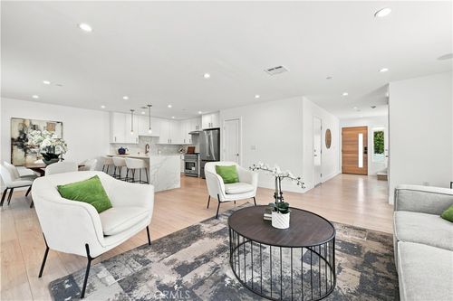 13357 Collett Ave, Encino, CA, 91436 | Card Image
