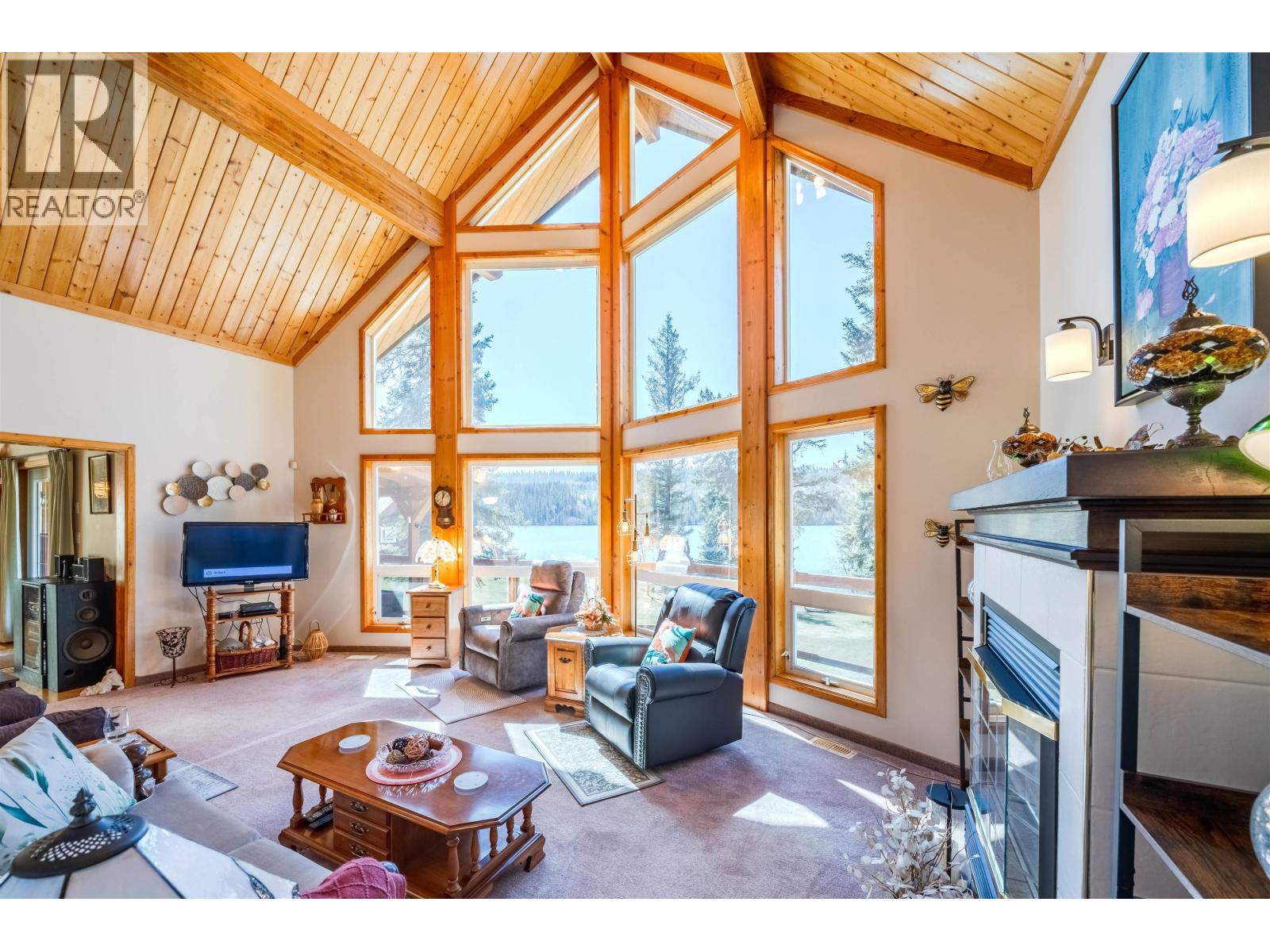 Residential in Lac La Hache 5