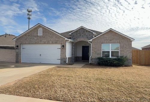 7524 160th St, Bixby, OK, 74008 | Card Image