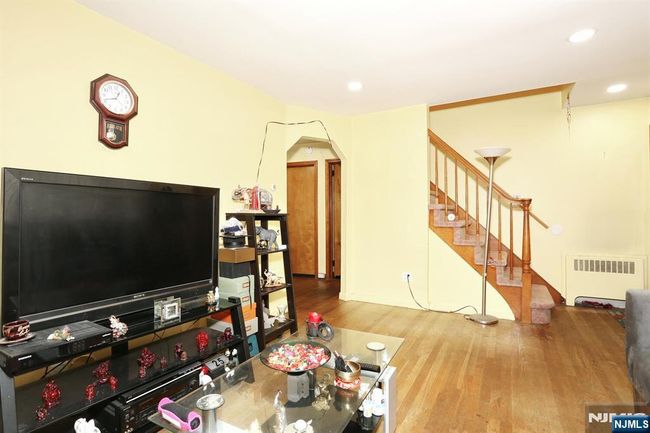25 Marion Ave, House other with 3 bedrooms, 3 bathrooms and null parking in Rochelle Park NJ | Image 12