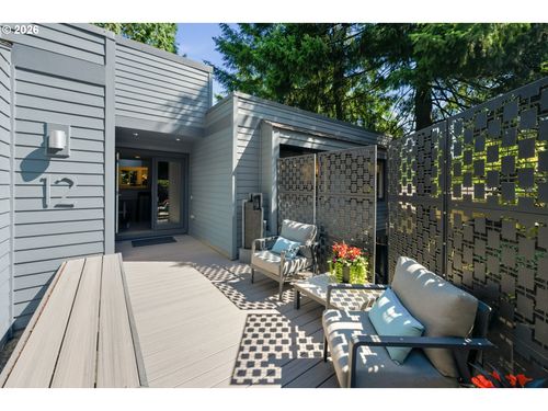 12 Partridge Ln, Lake Oswego, OR, 97035-1026 | Card Image
