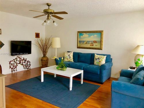 405e-300 Sw 134th Way, Pembroke Pines, FL, 33027-1648 | Card Image