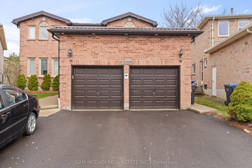 unit-a-1527 Chiddingstone Cir, Mississauga, ON, L5M3P8 | Card Image