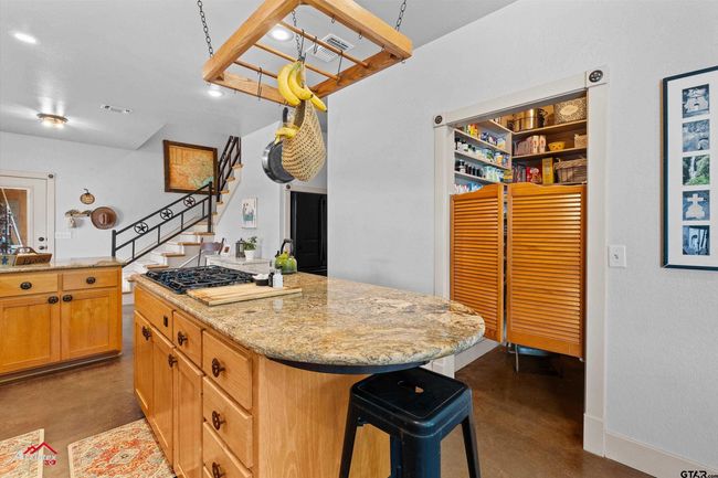 140 County Road 2242, House other with 3 bedrooms, 3 bathrooms and null parking in Daingerfield TX | Image 17