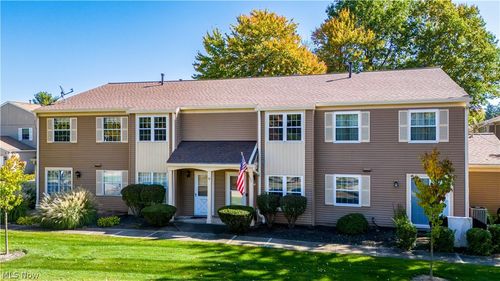 7373 Forsythia Ln, Northfield, OH, 44067-2885 | Card Image