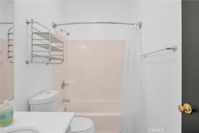 2216 Jeans Ct, House other with 3 bedrooms, 3 bathrooms and 2 parking in Signal Hill CA | Image 9