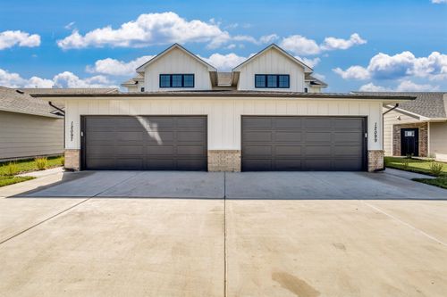 12433 W Fennec St, Wichita, KS, 67223-8306 | Card Image