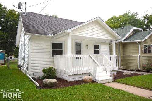 834 Broadway Avenue, Owosso, MI, 48867 | Card Image