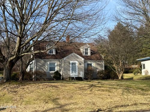 412 Ruskin Dr, Altoona, PA, 16602-2922 | Card Image