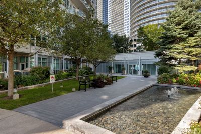 PH15 - 600 Queens Quay W, Condo with 1 bedrooms, 1 bathrooms and 1 parking in Toronto ON | Image 2