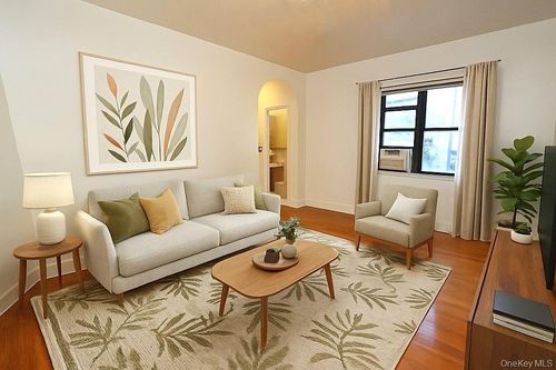 3m-120 Stonelea Pl, New Rochelle, NY, 10801-4540 | Card Image