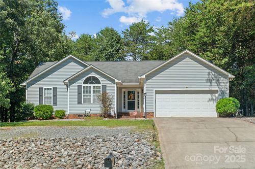 4553 Brave Ave, Maiden, NC, 28650-9451 | Card Image