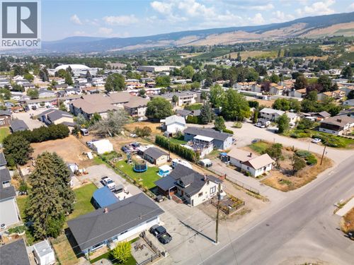 170 Mugford Rd, Kelowna, BC, V1X2E2 | Card Image