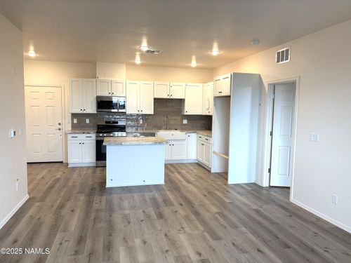 234-1650 E Ponderosa Pkwy, Flagstaff, AZ, 86001-0042 | Card Image
