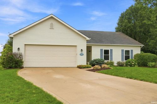 3805 Stanton Hall Pkwy, Fort Wayne, IN, 46815-5848 | Card Image