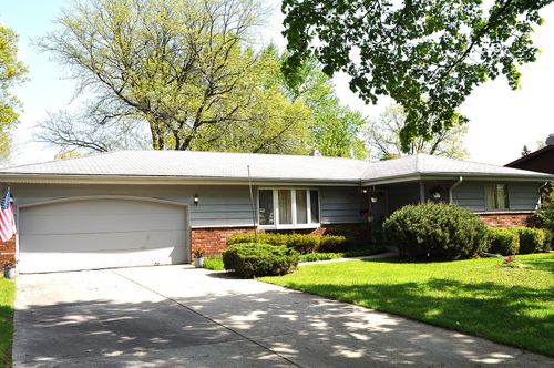 2016 Lin Lor Ln, Elgin, IL, 60123-4921 | Card Image