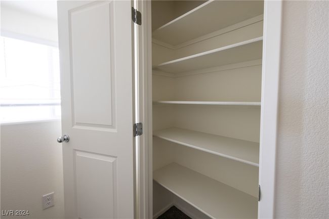 340 Summer Sparrow Ave, Townhouse with 3 bedrooms, 3 bathrooms and null parking in Henderson NV | Image 27