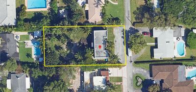 11402 Ne 8th Ct, House other with 4 bedrooms, 4 bathrooms and null parking in Biscayne Park FL | Image 1