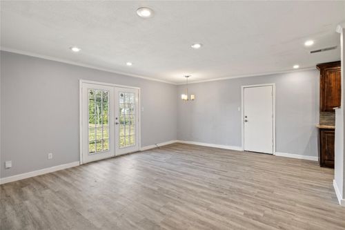 6543 Gentle River Dr, Dallas, TX, 75241-6602 | Card Image