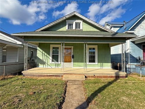 216 Grosscup Ave, Dunbar, WV, 25064-3310 | Card Image