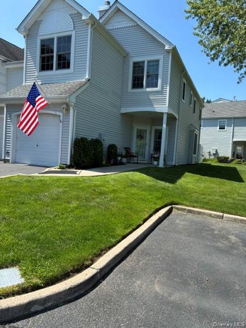 149 Windward Court S, Brookhaven, NY, 11777 | Card Image