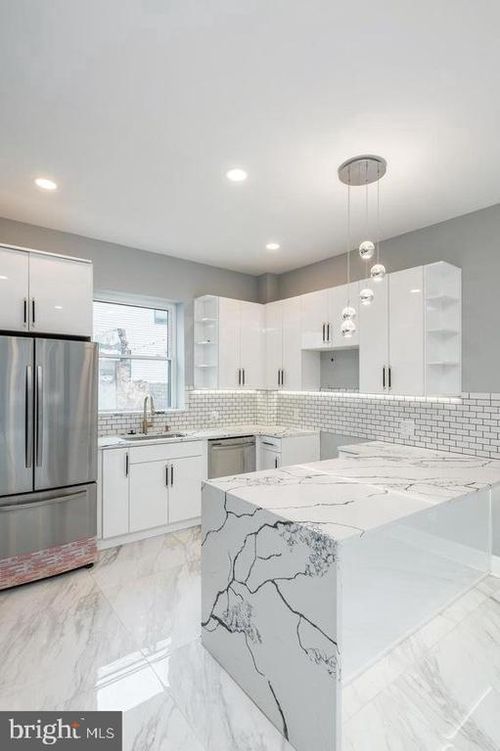 2209 Dreer St, PHILADELPHIA, PA, 19125-1963 | Card Image