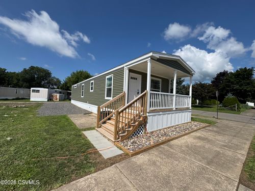 320 E 13th St, Berwick, PA, 18603-2232 | Card Image