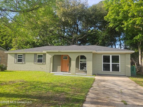 2012 Woodbury Rd, Gautier, MS, 39553-6951 | Card Image