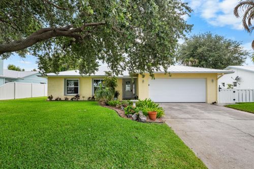 8974 Se Bobo Ct, Hobe Sound, FL, 33455-4602 | Card Image