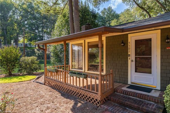 5305 Shattalon Dr, House other with 2 bedrooms, 2 bathrooms and null parking in Winston-Salem NC | Image 11