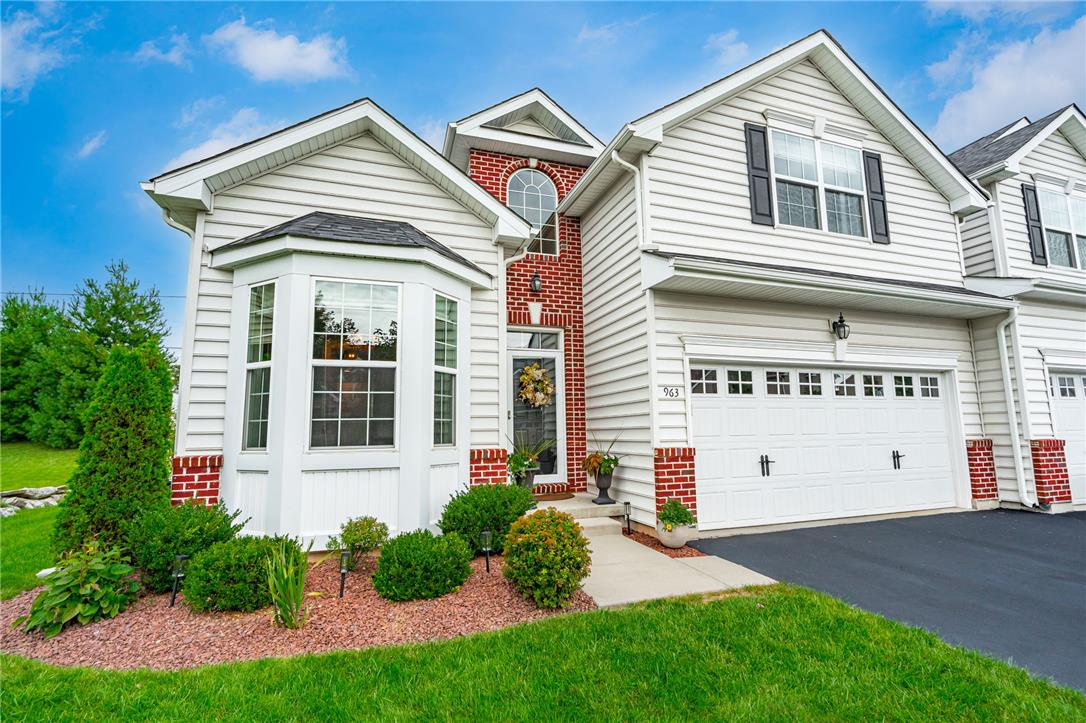 963 Spring White Dr, Pending in Breinigsville - eXp Realty